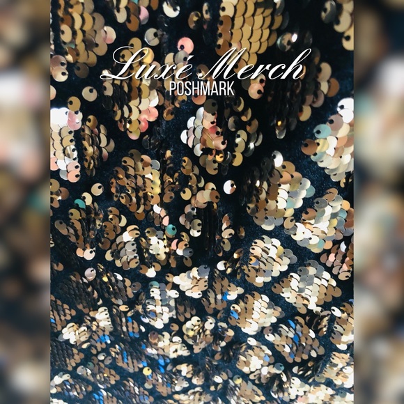 ✨♠️Gold and Black Sequin mini skirt♠️✨ - Picture 5 of 5